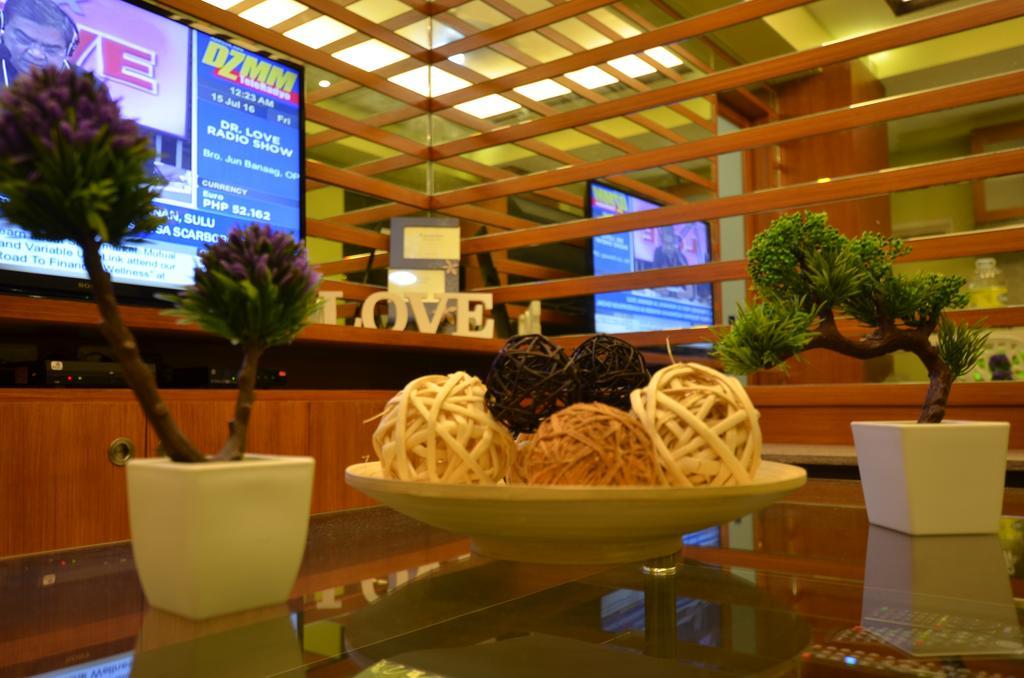 A Homey Place At Adriatico Manilla Buitenkant foto