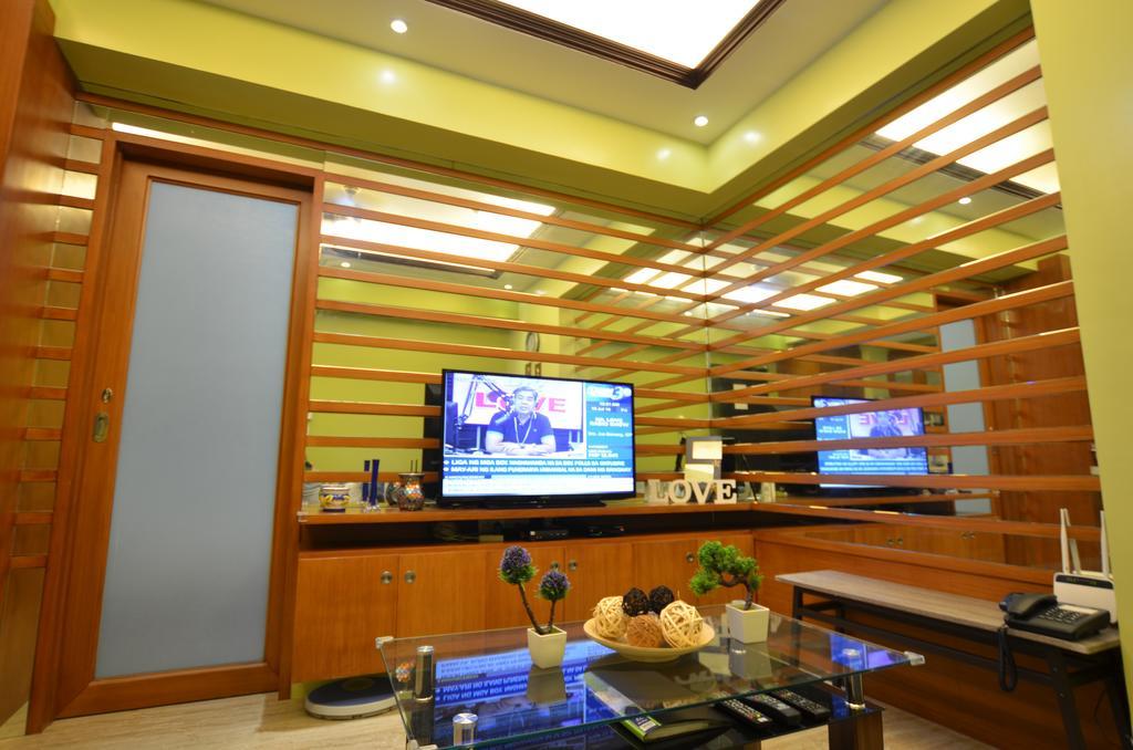 A Homey Place At Adriatico Manilla Buitenkant foto